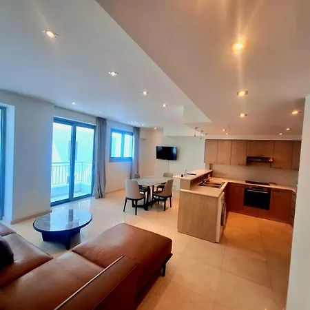 Aphrodite Plaza 4* Larnaca