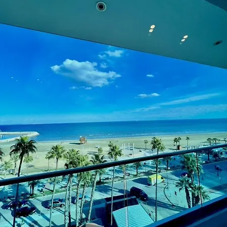 Aphrodite Plaza Апарт-готель Ларнака