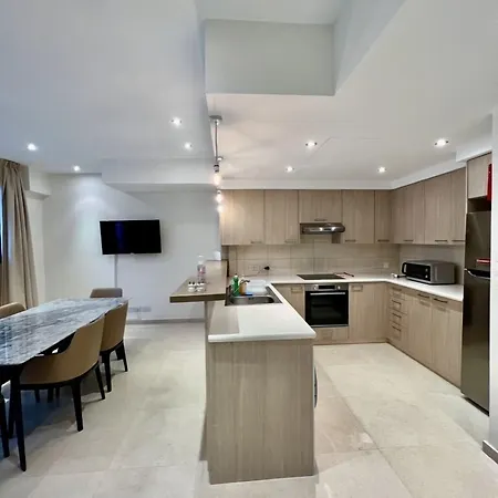 Aphrodite Plaza Aparthotel Larnaca