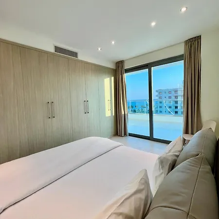 Hotel apartamentowy Aphrodite Plaza Larnaca
