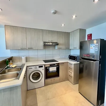 Aphrodite Plaza 拉纳卡