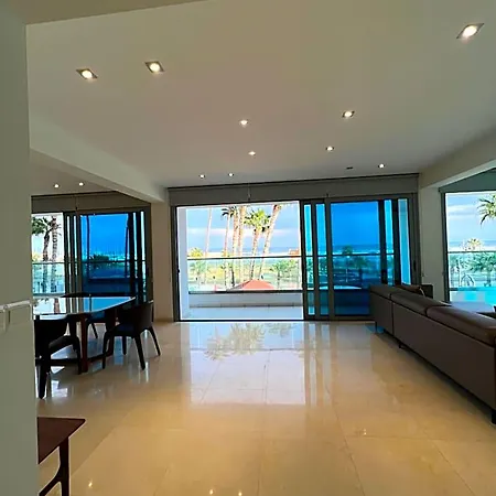 Aphrodite Plaza 4* Lárnaca