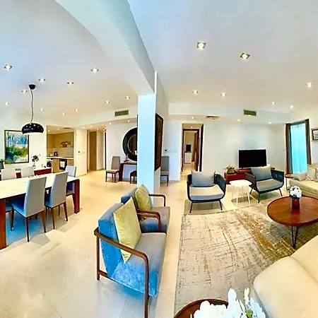 Apartahotel Aphrodite Plaza Lárnaca