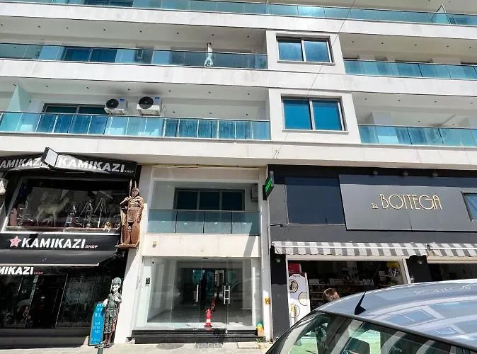 Aphrodite Plaza 4* Larnaca