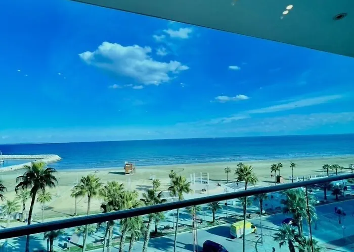 Aphrodite Plaza Apartahotel Lárnaca