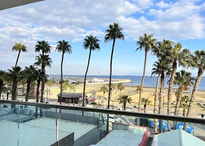 Apartahotel Aphrodite Plaza 4*