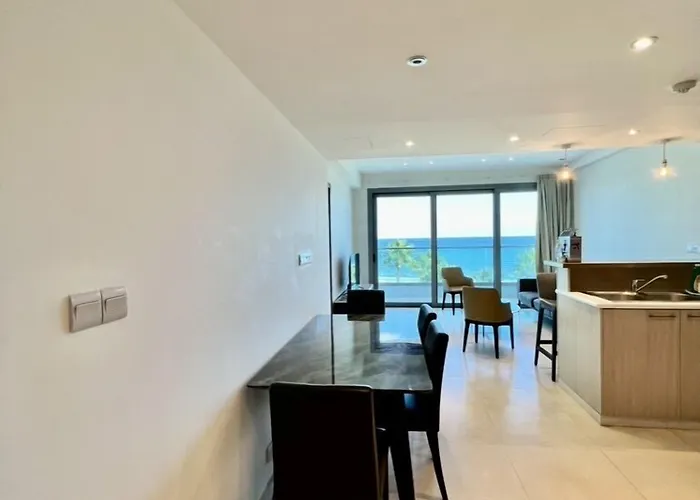 Aphrodite Plaza Apartahotel