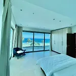 Aphrodite Plaza Apartahotel Lárnaca