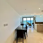 Aphrodite Plaza Apartahotel