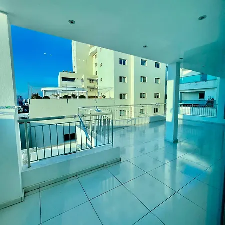 Апарт-отель Aphrodite Plaza Ларнака